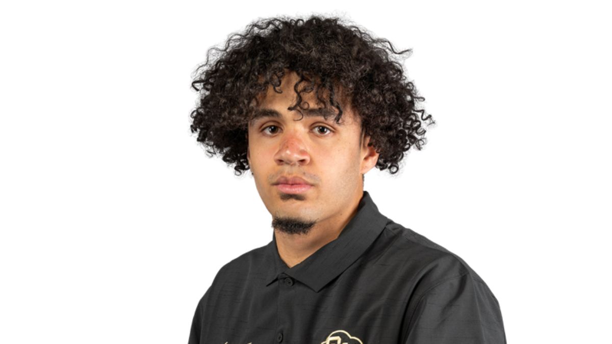 Dominiq Ponder’s story is not just about football. It is also about family, values, and support